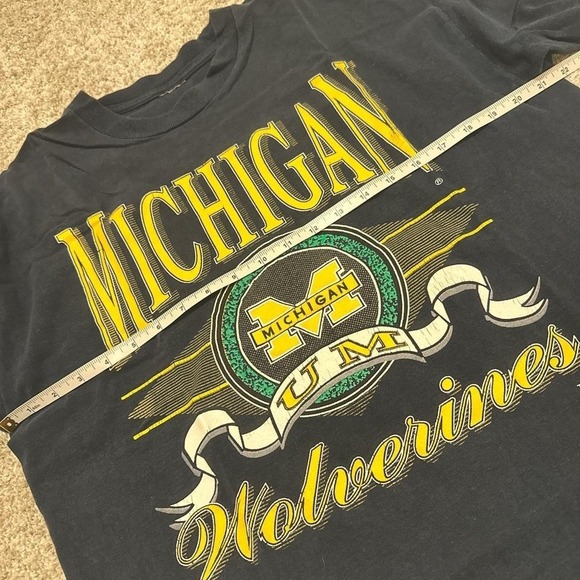 90s Vintage Logo 7 Michigan Wolverines T-Shirt | Navy | Size XL (Fits Large) - Picture 5 of 6